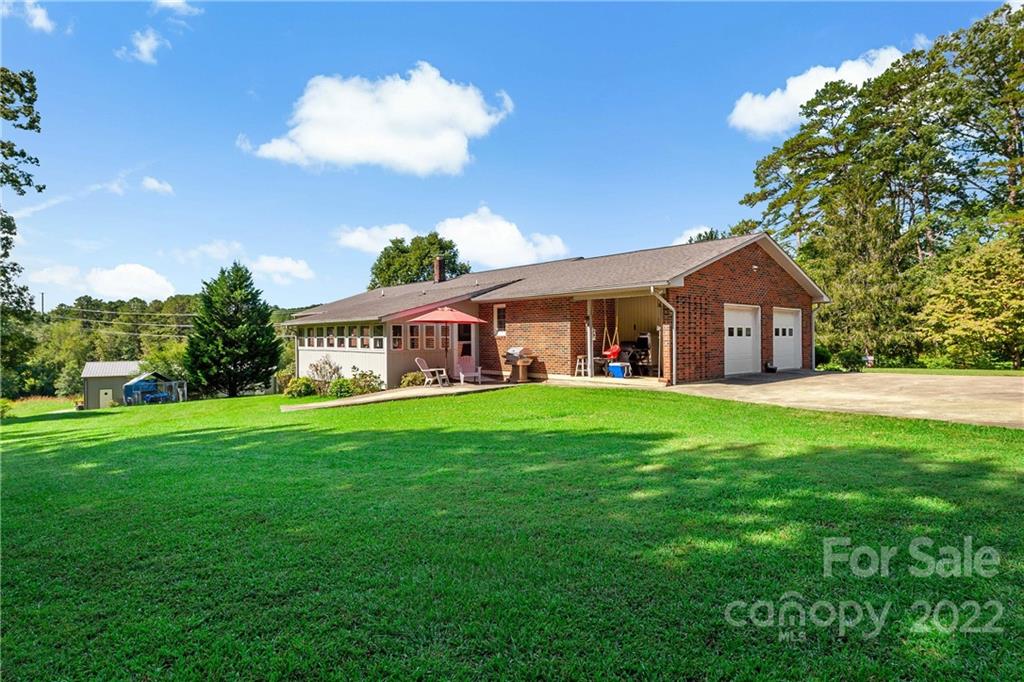 186 Hunt Lane Marion NC 28752
