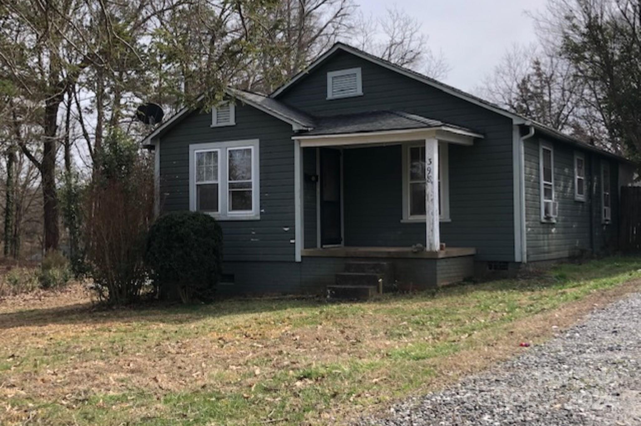 398 15th Avenue NE Hickory NC 28601