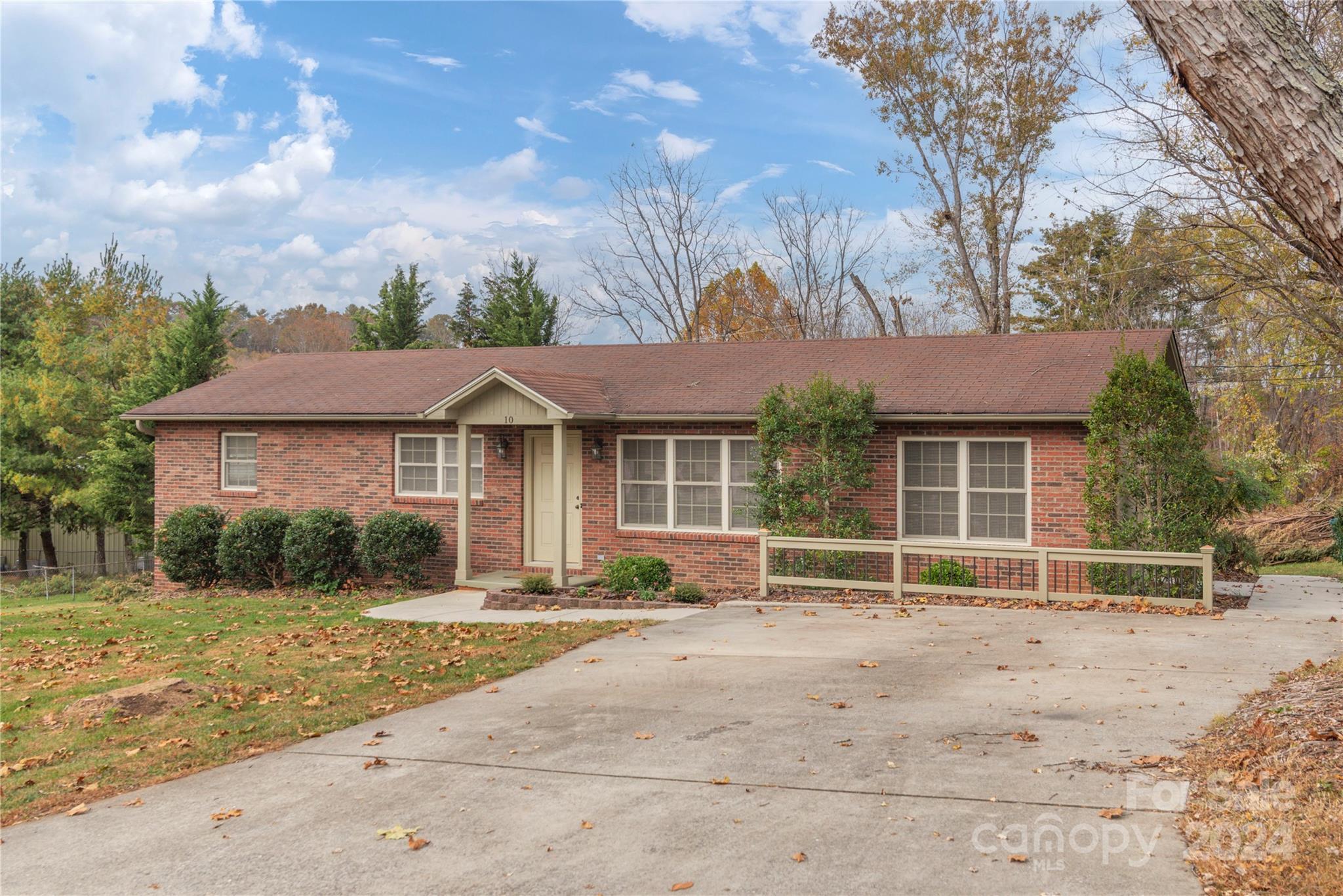 10 Terrace Drive Weaverville NC 28787