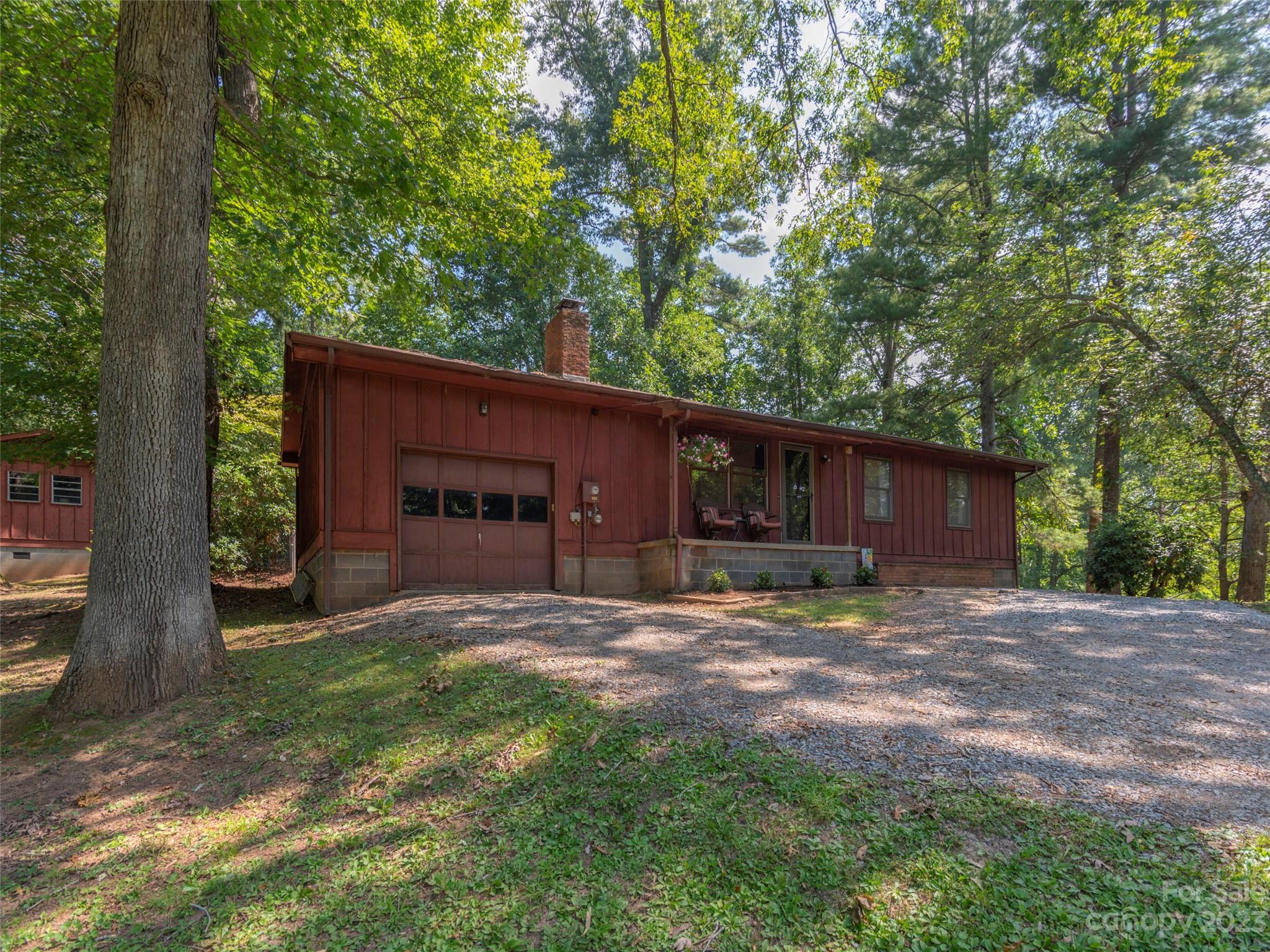 167 Paradise Circle Clyde NC 28721