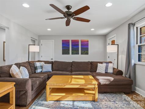 3869 Crab Creek Road Penrose NC 28739