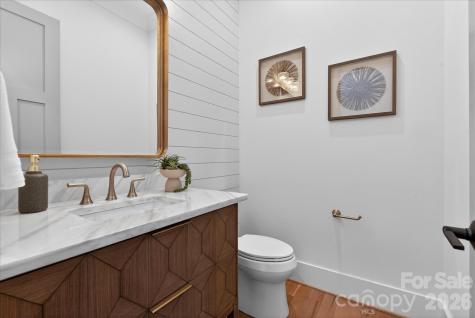 1714 Seifert Circle Charlotte NC 28205