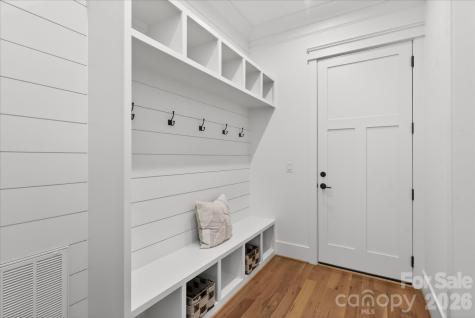 1714 Seifert Circle Charlotte NC 28205