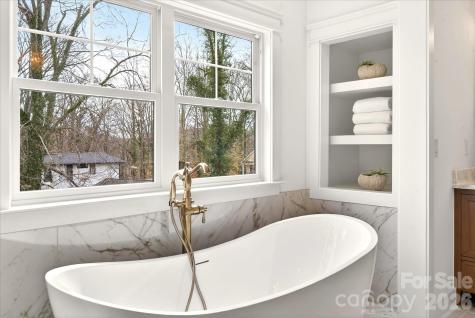 1714 Seifert Circle Charlotte NC 28205