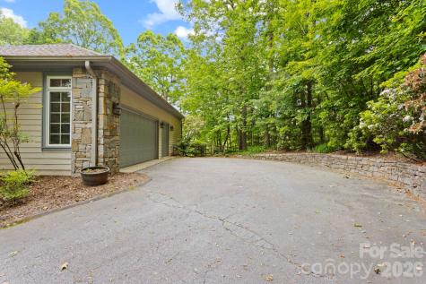 132 Berry Creek Drive Flat Rock NC 28731