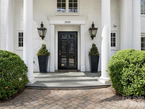 1930 Queens Road W Charlotte NC 28207