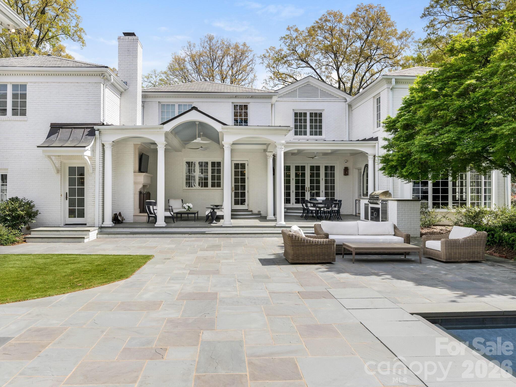 1930 Queens Road W Charlotte NC 28207