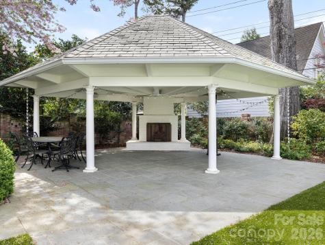 1930 Queens Road W Charlotte NC 28207