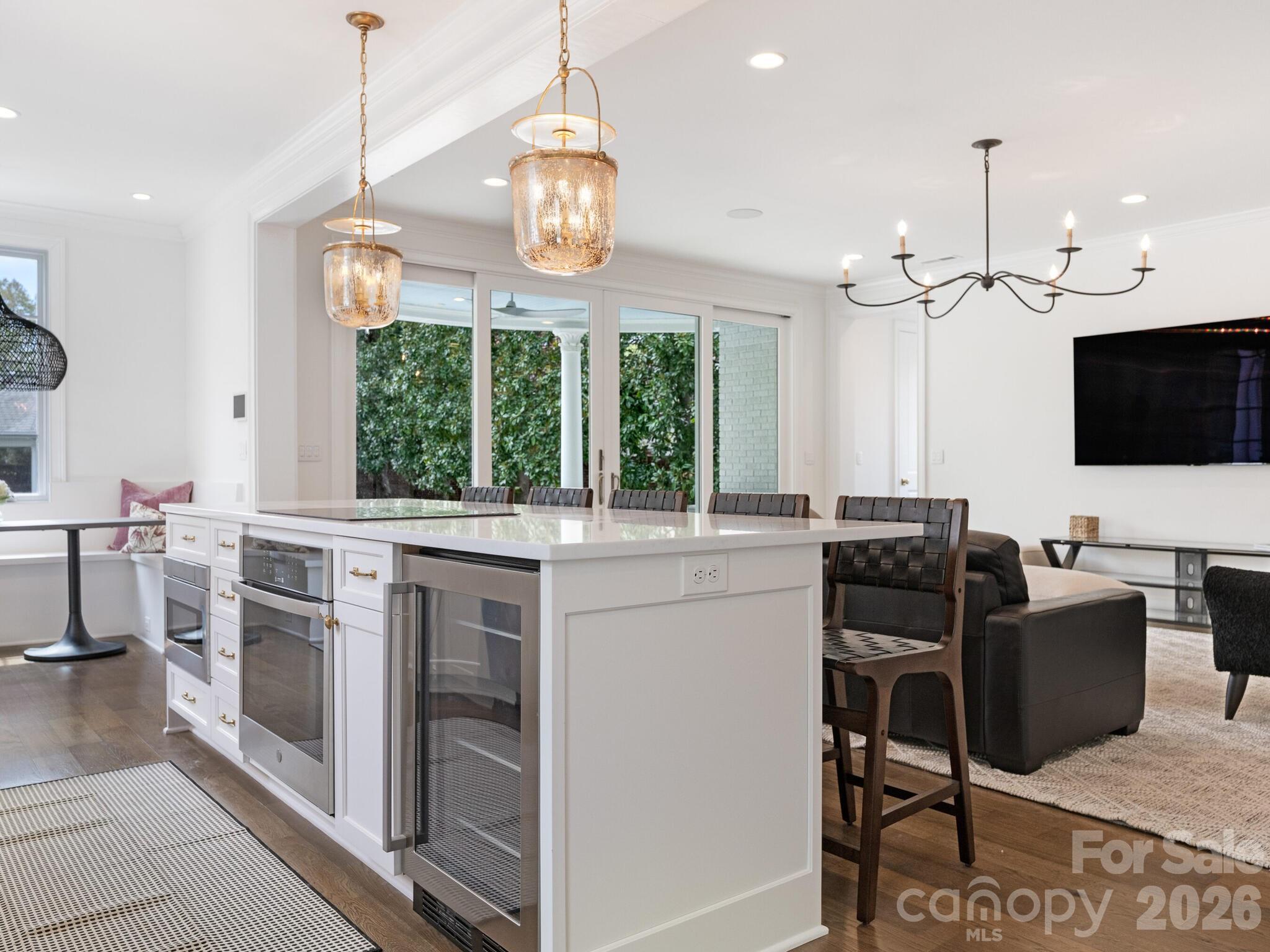 1930 Queens Road W Charlotte NC 28207