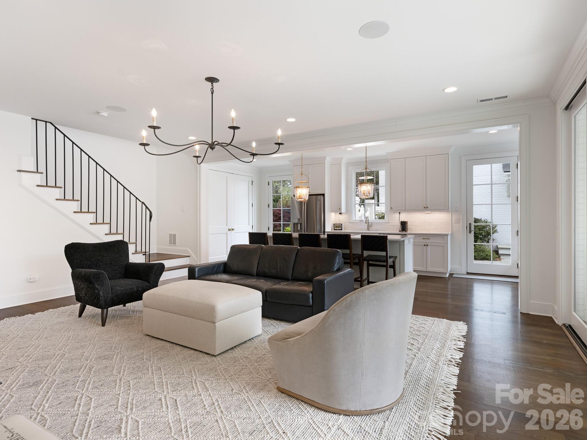 1930 Queens Road W Charlotte NC 28207