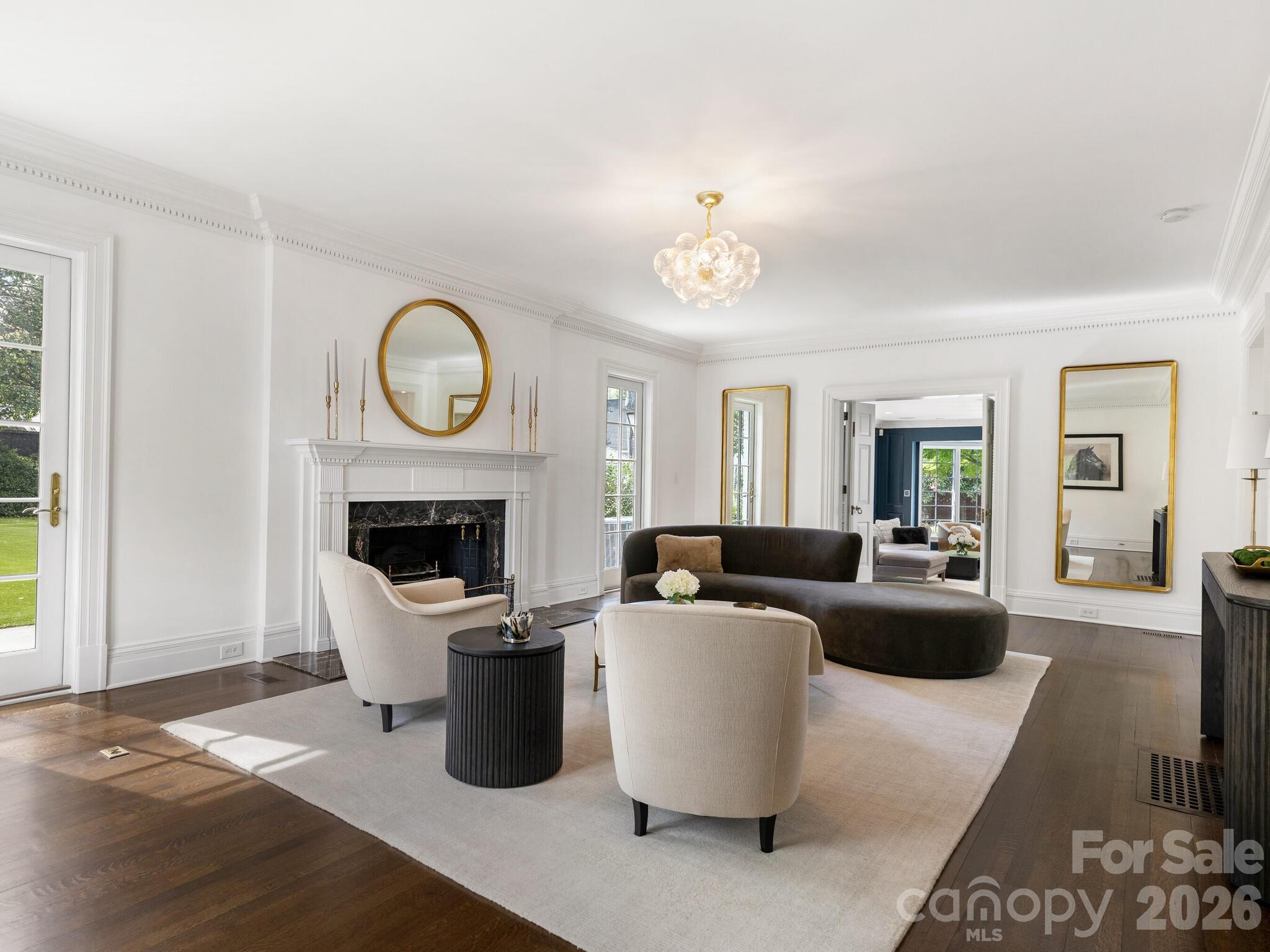 1930 Queens Road W Charlotte NC 28207