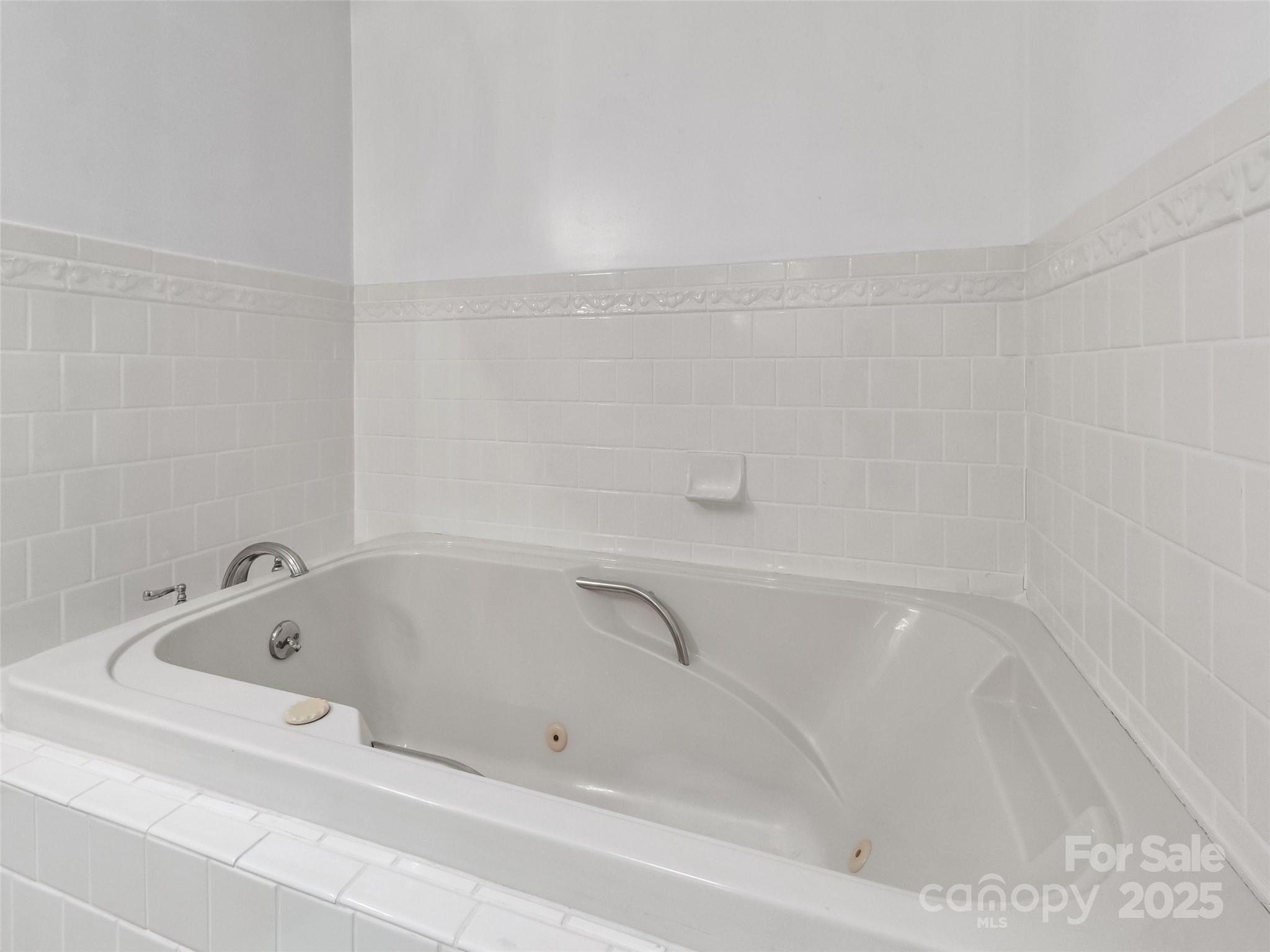 18 & 44 Sierra Point Waynesville NC 28786