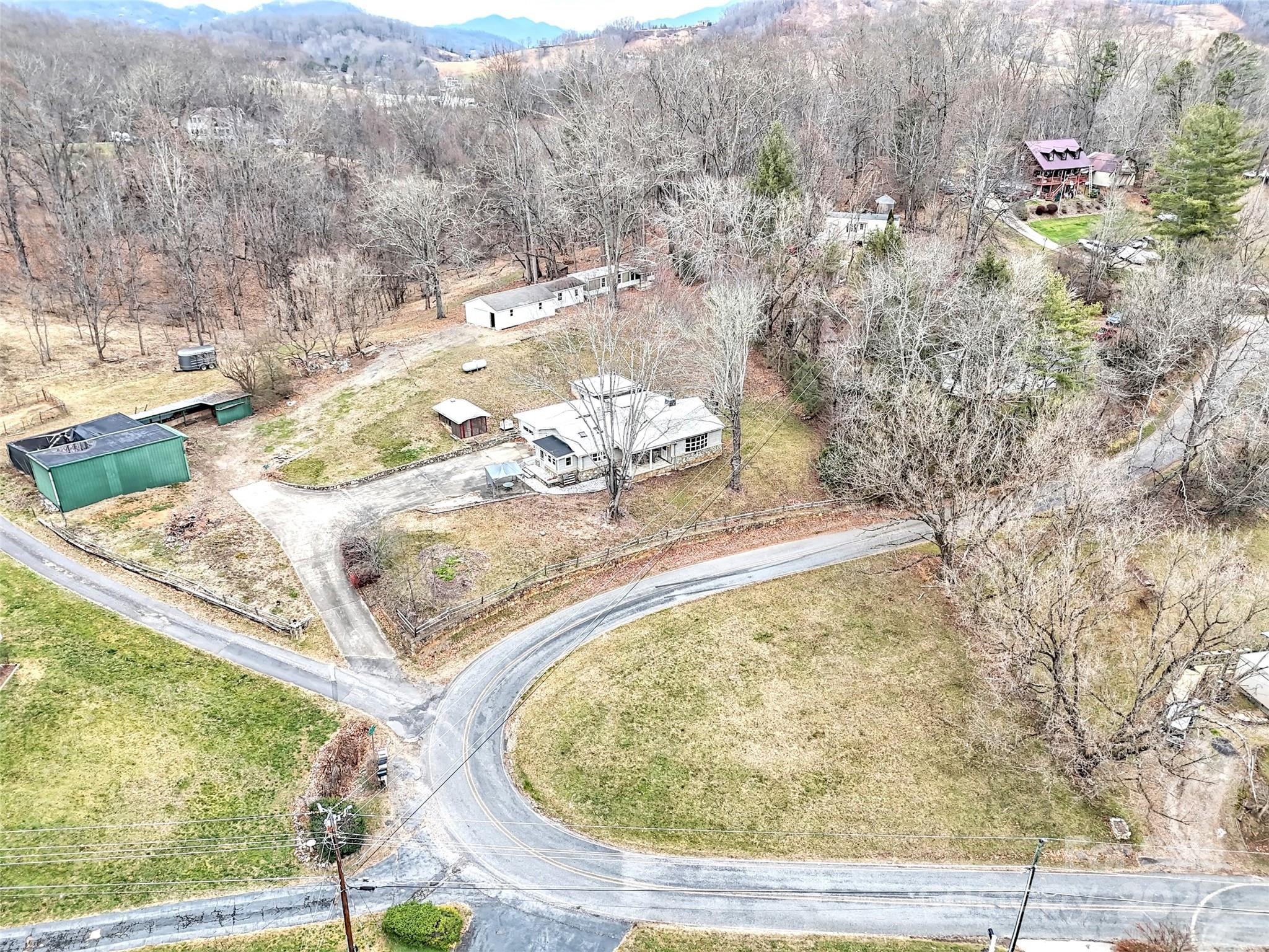 18 & 44 Sierra Point Waynesville NC 28786