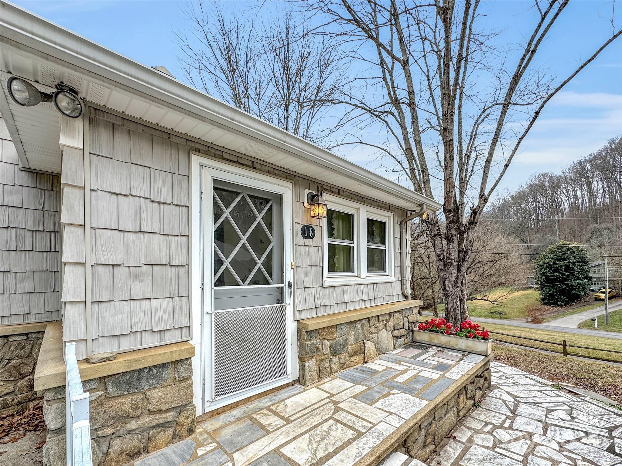 18 & 44 Sierra Point Waynesville NC 28786