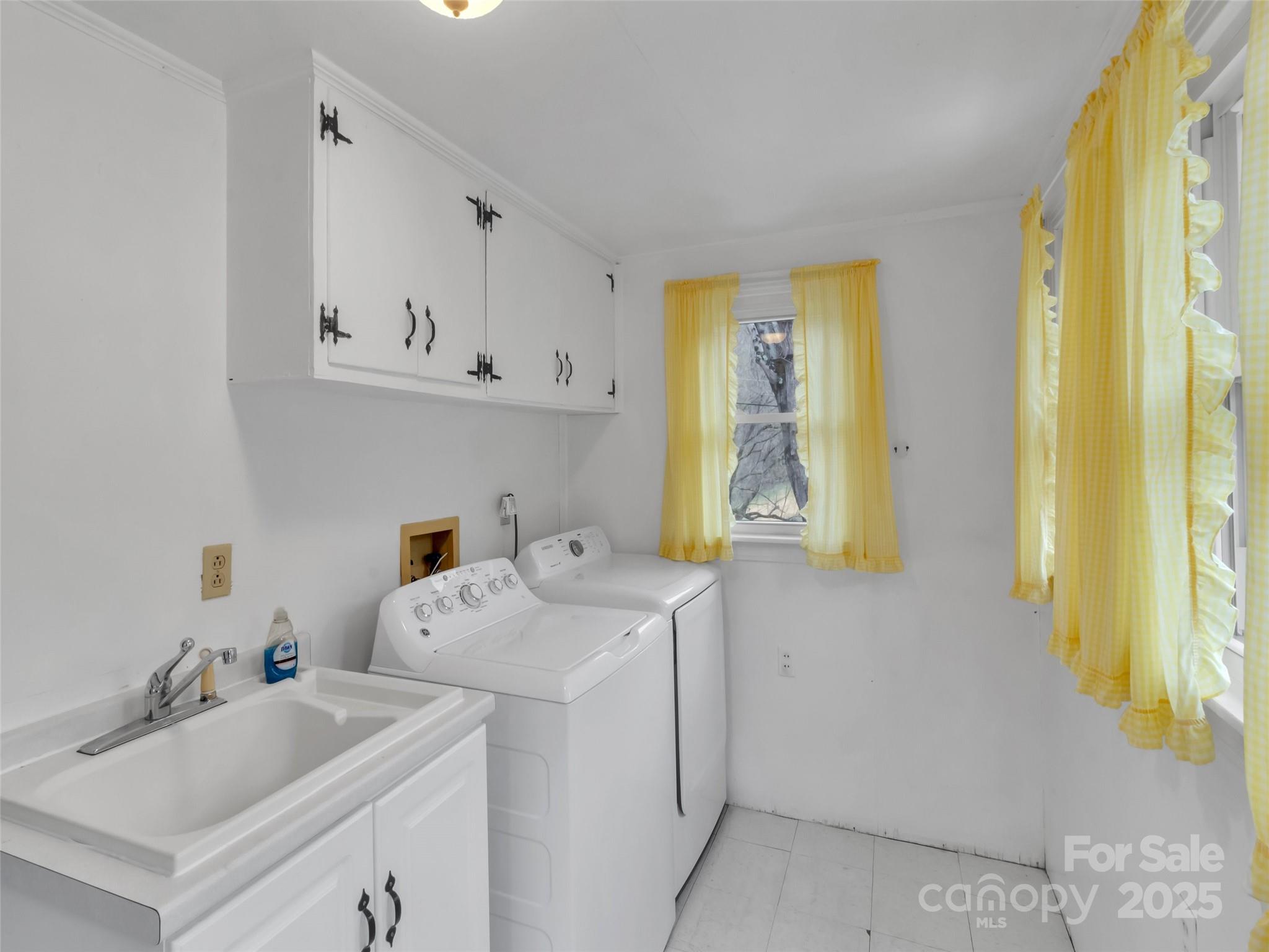 18 & 44 Sierra Point Waynesville NC 28786