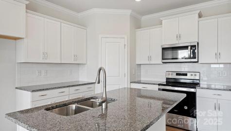 350 Creekview Road Hendersonville NC 28792