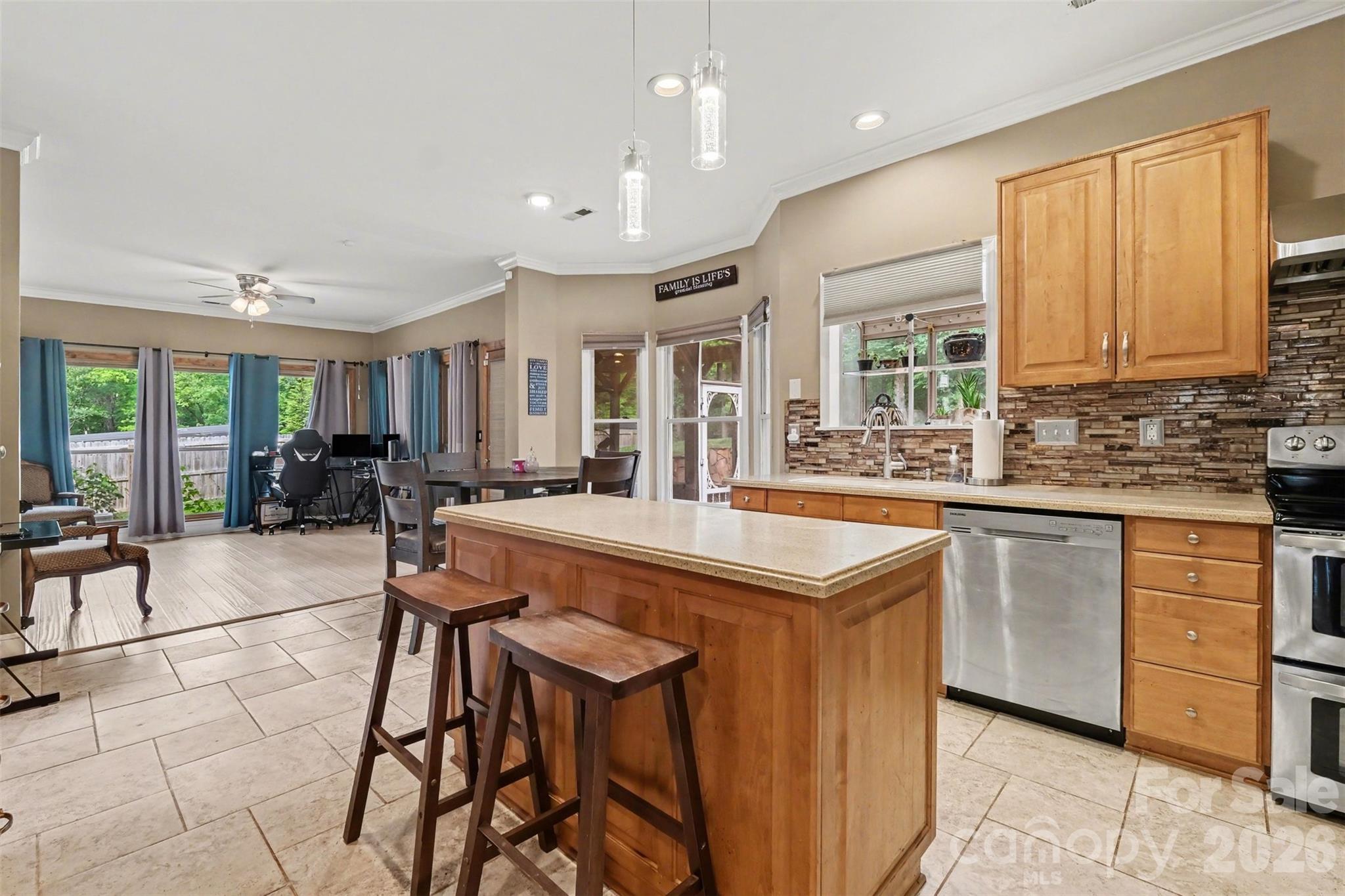 5010 Ardenwoods Drive Charlotte NC 28215