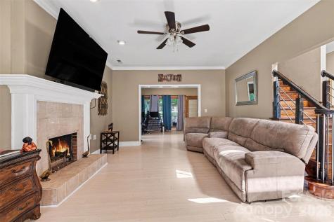 5010 Ardenwoods Drive Charlotte NC 28215