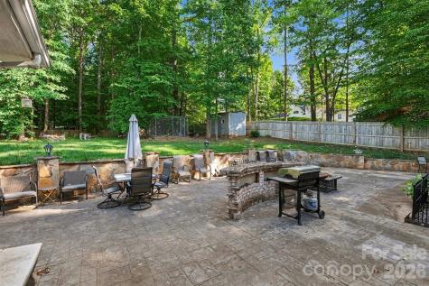 5010 Ardenwoods Drive Charlotte NC 28215