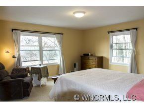 561 Old Toll Road Asheville NC 28804