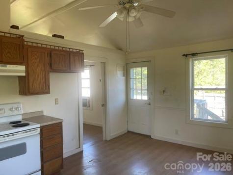 1610 Willow Road Hendersonville NC 28739