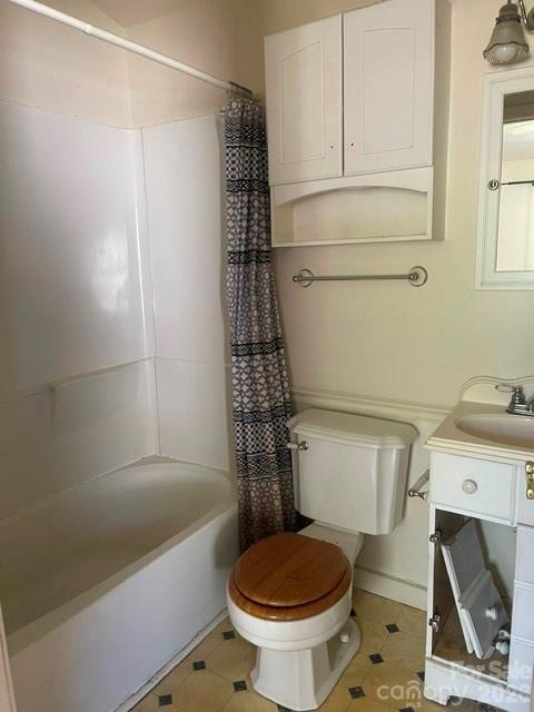 1610 Willow Road Hendersonville NC 28739
