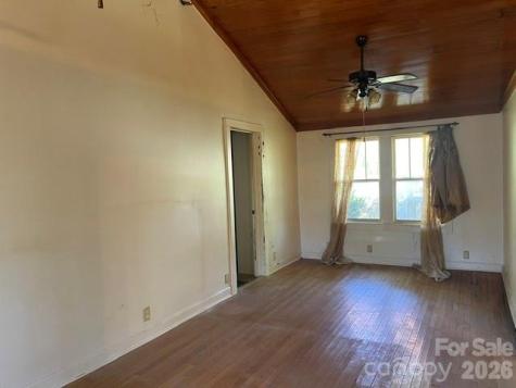 1610 Willow Road Hendersonville NC 28739