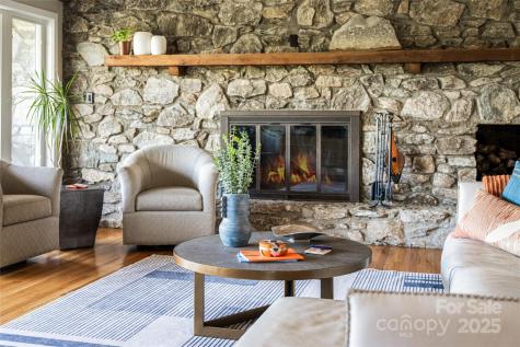 79 Horizon Hill Road Asheville NC 28804