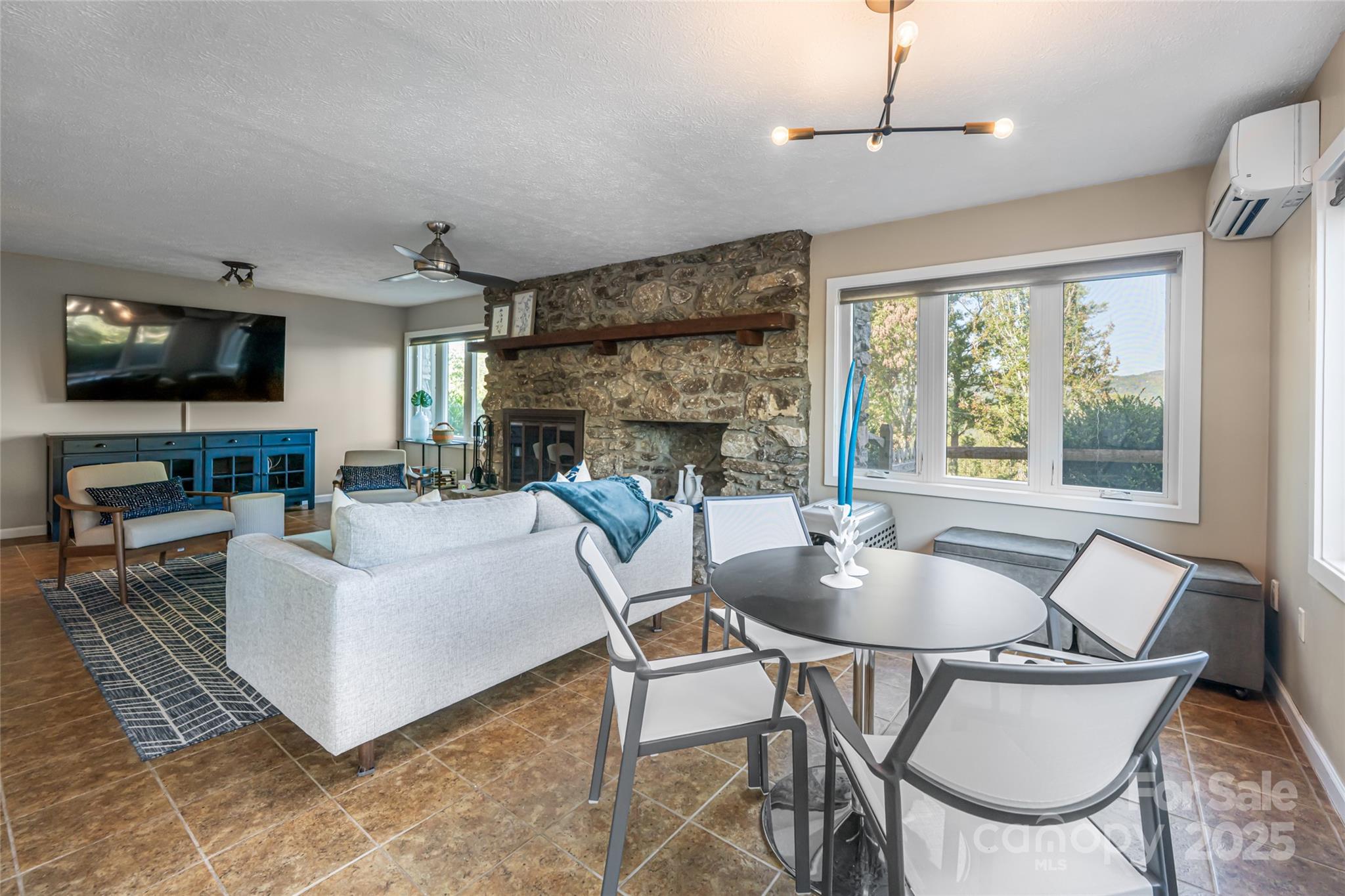 79 Horizon Hill Road Asheville NC 28804