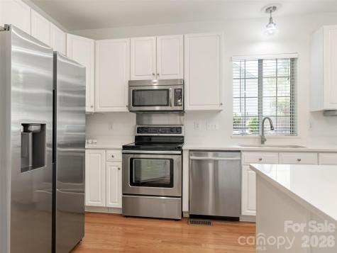 6534 Summertree Lane Charlotte NC 28270