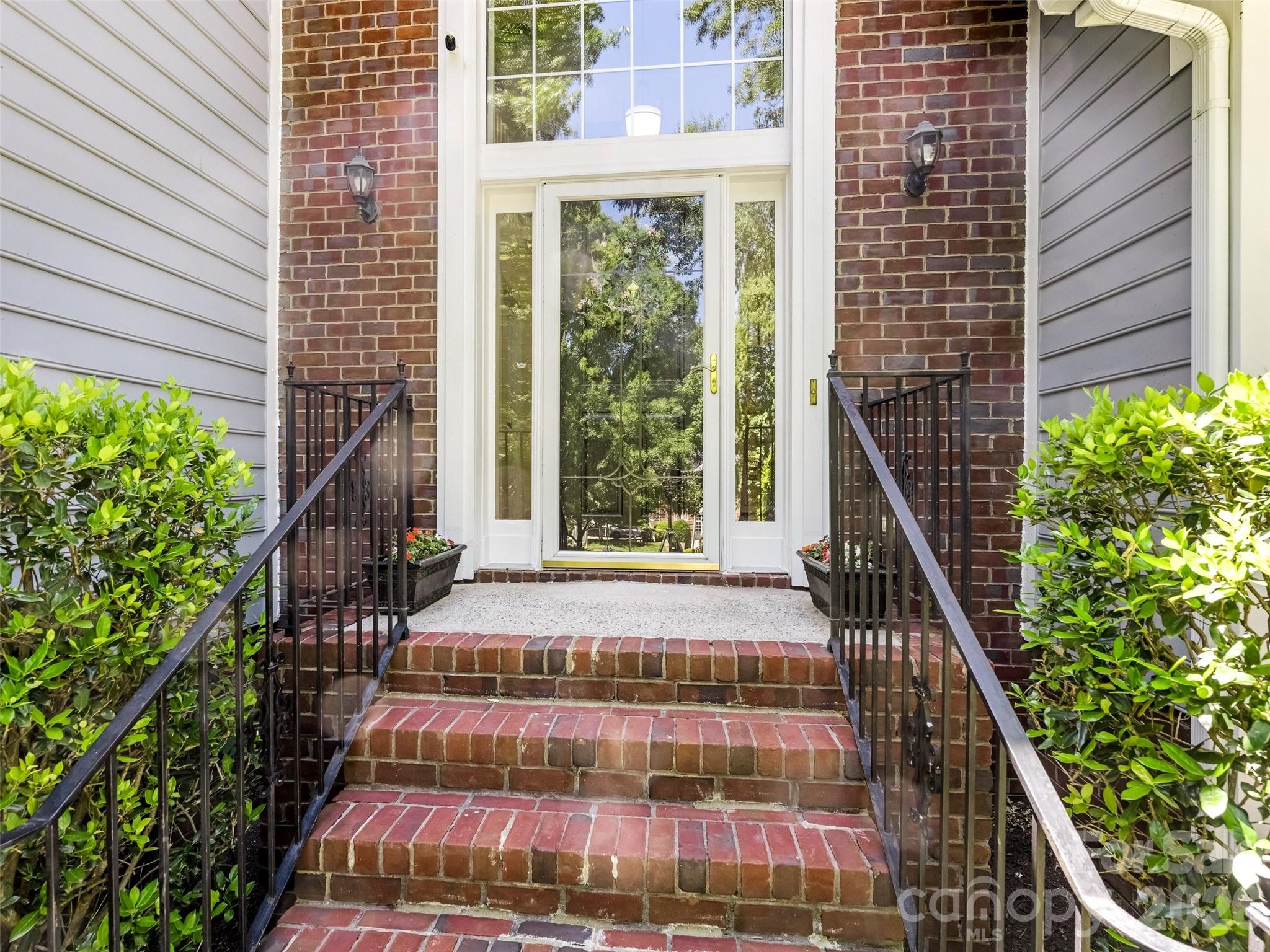 6534 Summertree Lane Charlotte NC 28270