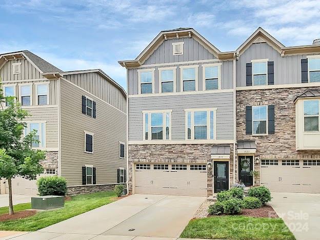 1919 Catkin Lane Charlotte NC 28205