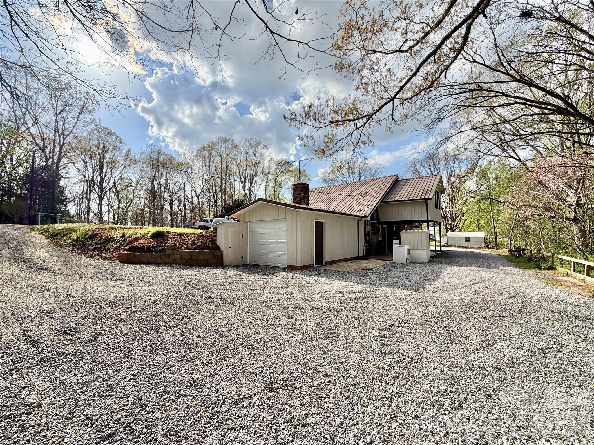 6530 Curlee Road Conover NC 28613