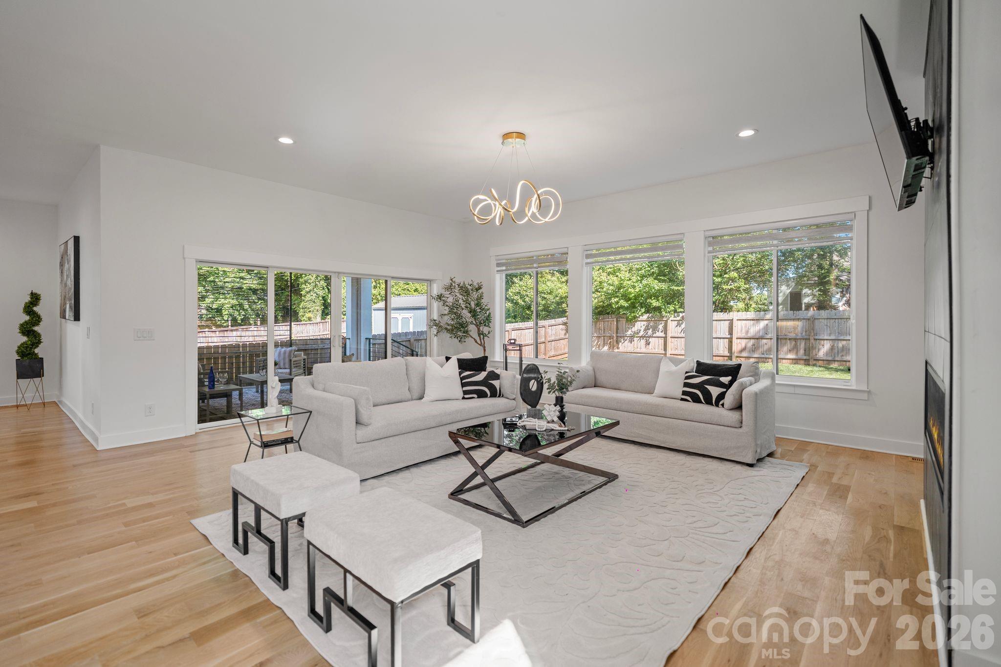 3008 Holt Street Charlotte NC 28205