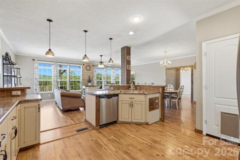 631 Sedona Drive Nebo NC 28761