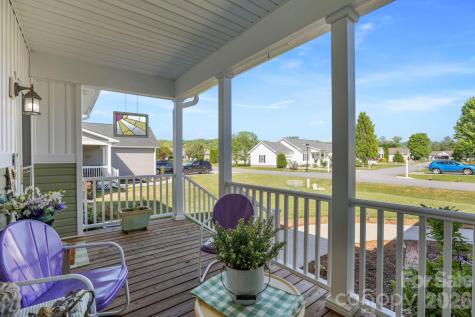 143 Beechnut Drive Hendersonville NC 28739