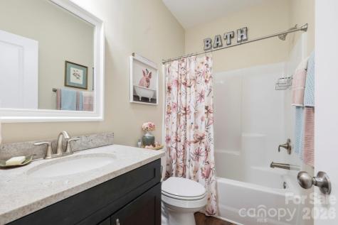 143 Beechnut Drive Hendersonville NC 28739