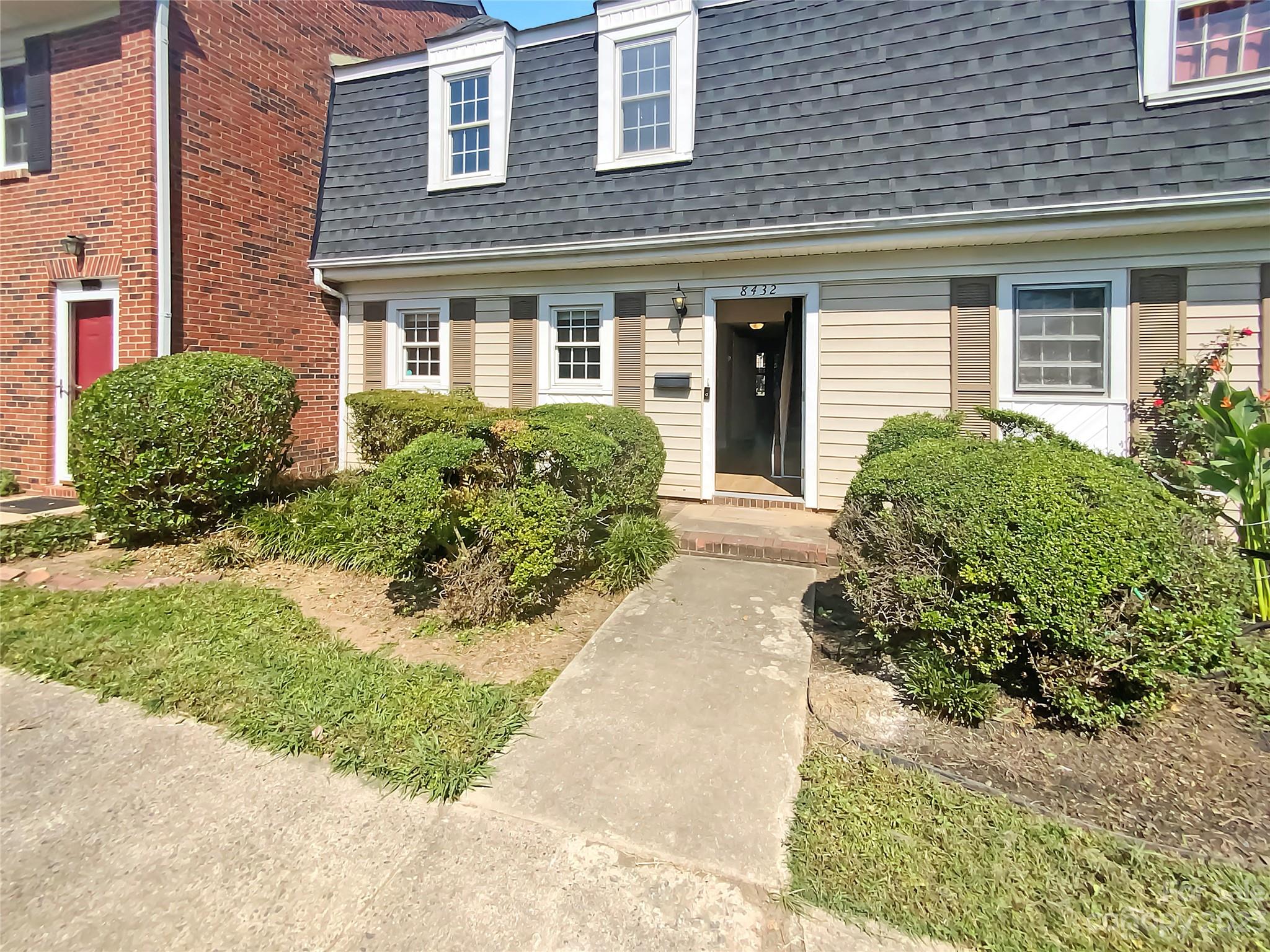 8432 Knights Bridge Road Charlotte NC 28210