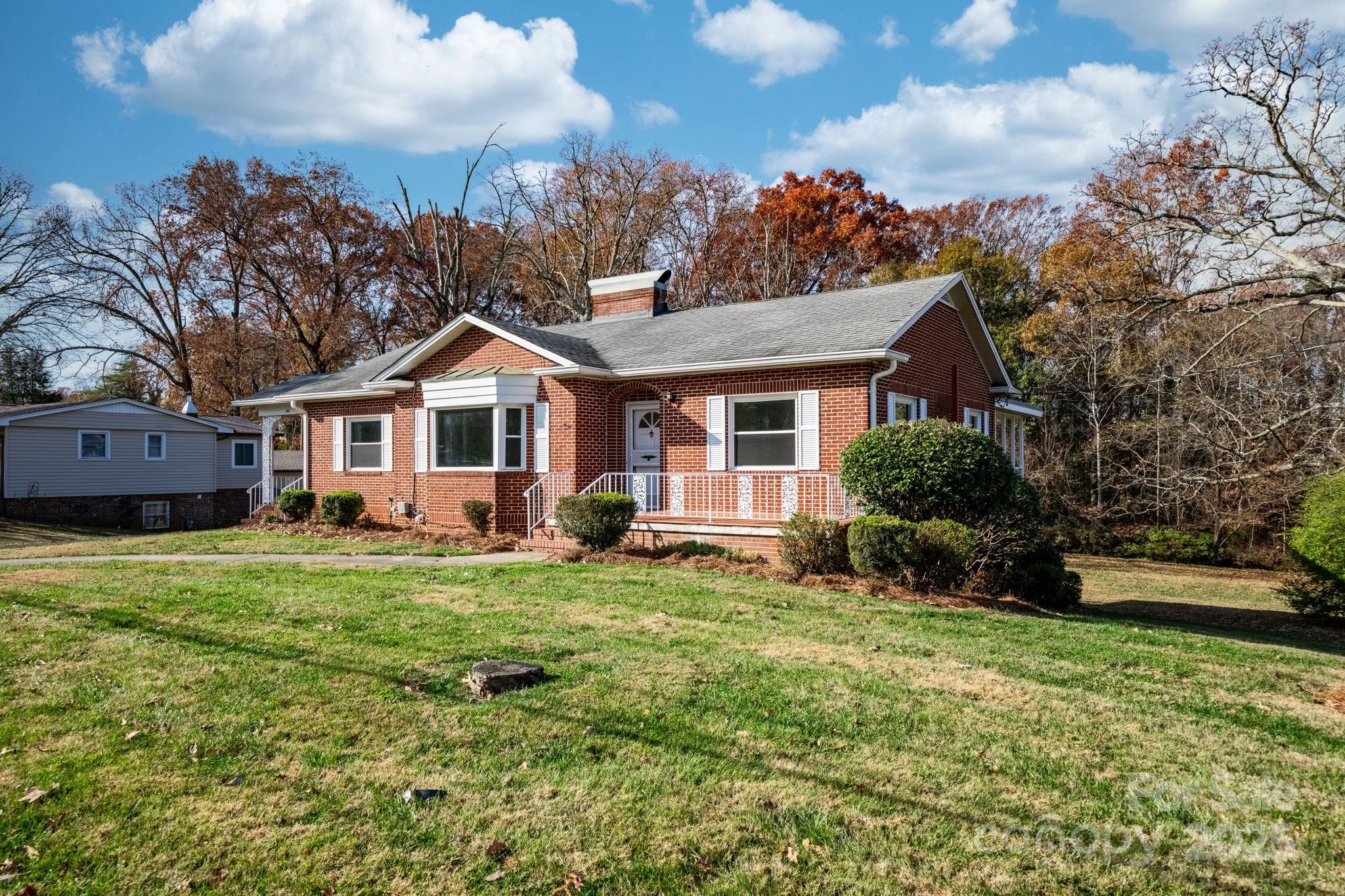 313 17th Street NW Hickory NC 28601