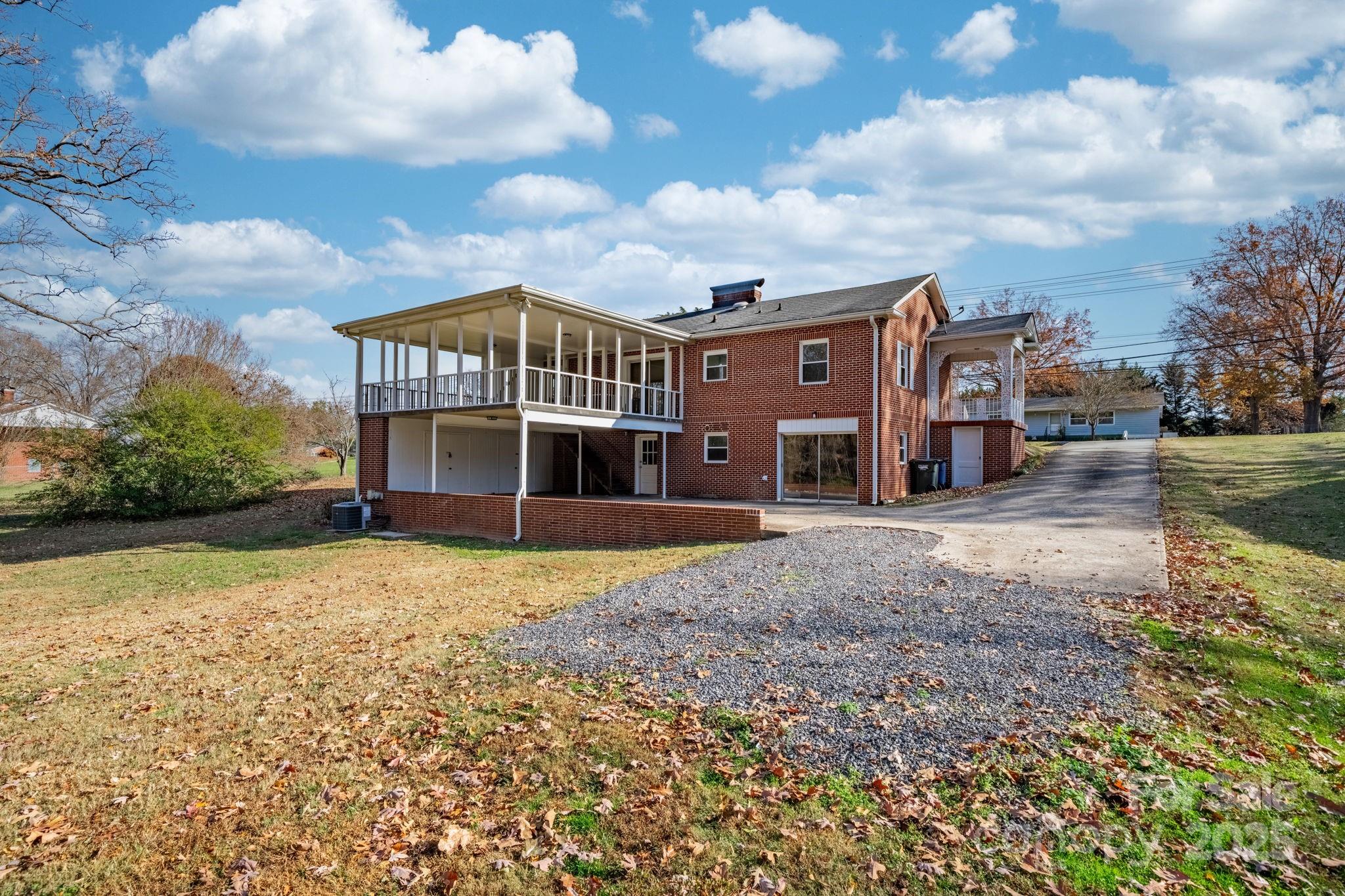 313 17th Street NW Hickory NC 28601
