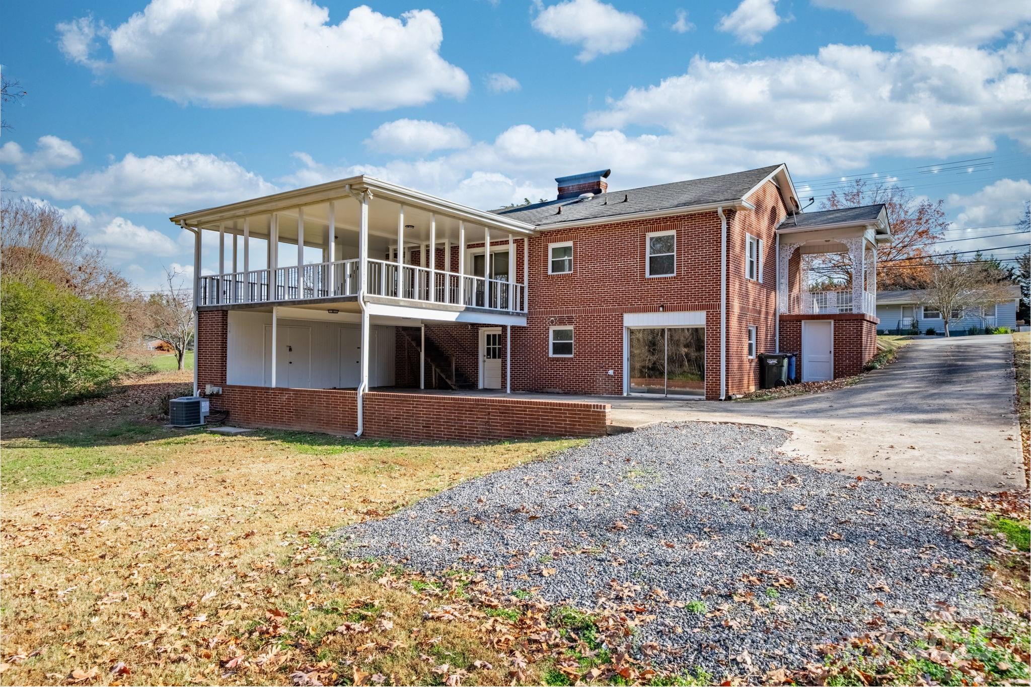 313 17th Street NW Hickory NC 28601