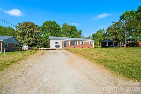 1745 26th Street NE Hickory NC 28601