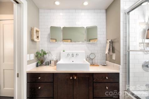 21 Craig Circle Asheville NC 28805