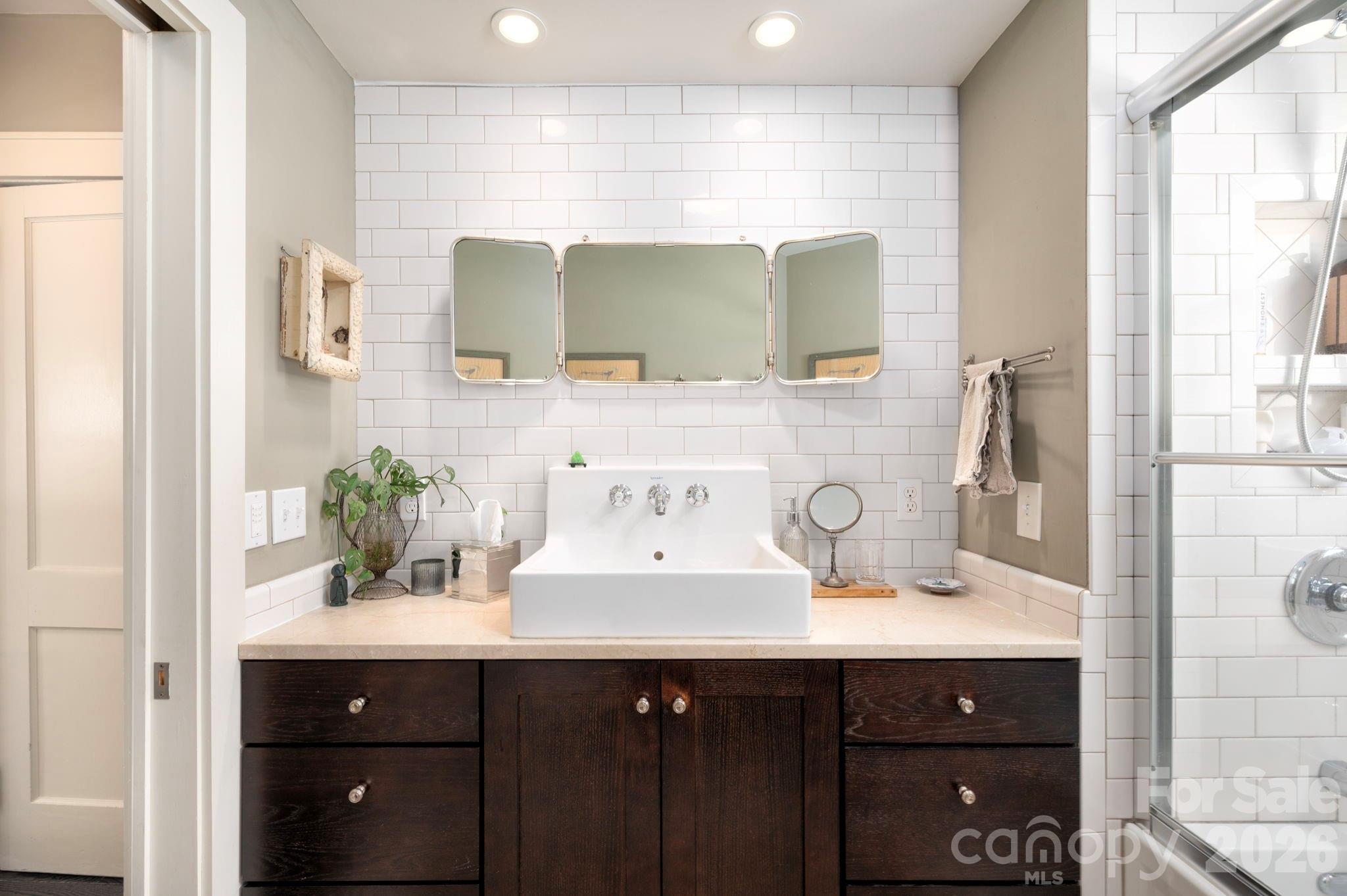 21 Craig Circle Asheville NC 28805