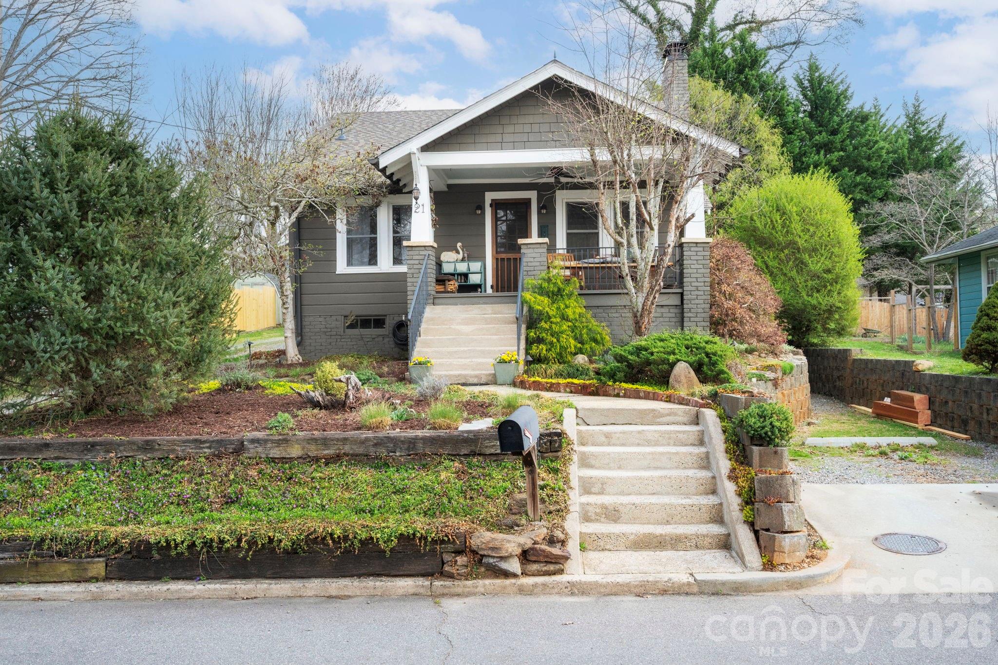 21 Craig Circle Asheville NC 28805