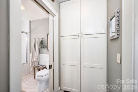 21 Craig Circle Asheville NC 28805