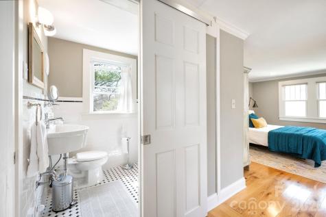 21 Craig Circle Asheville NC 28805