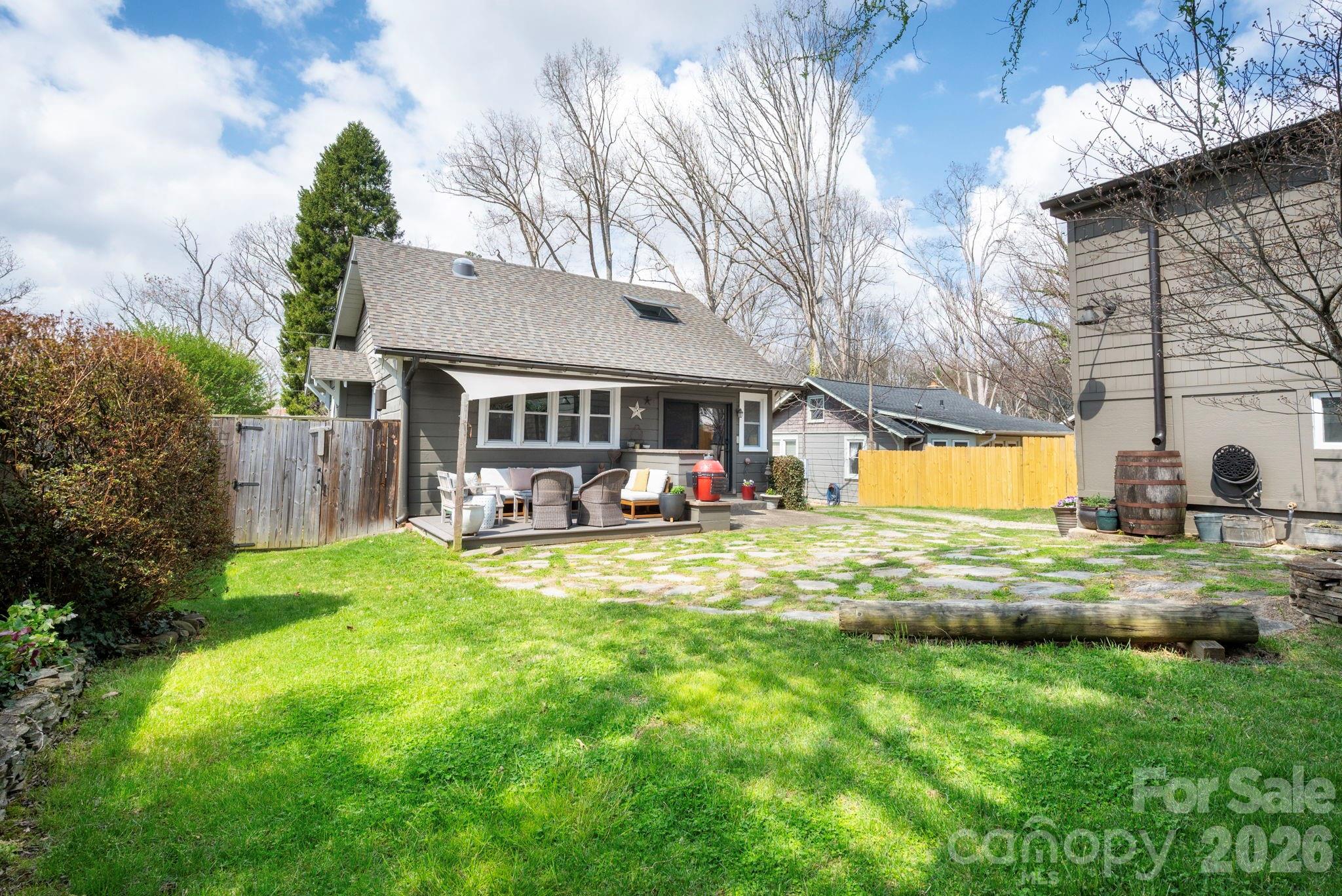 21 Craig Circle Asheville NC 28805