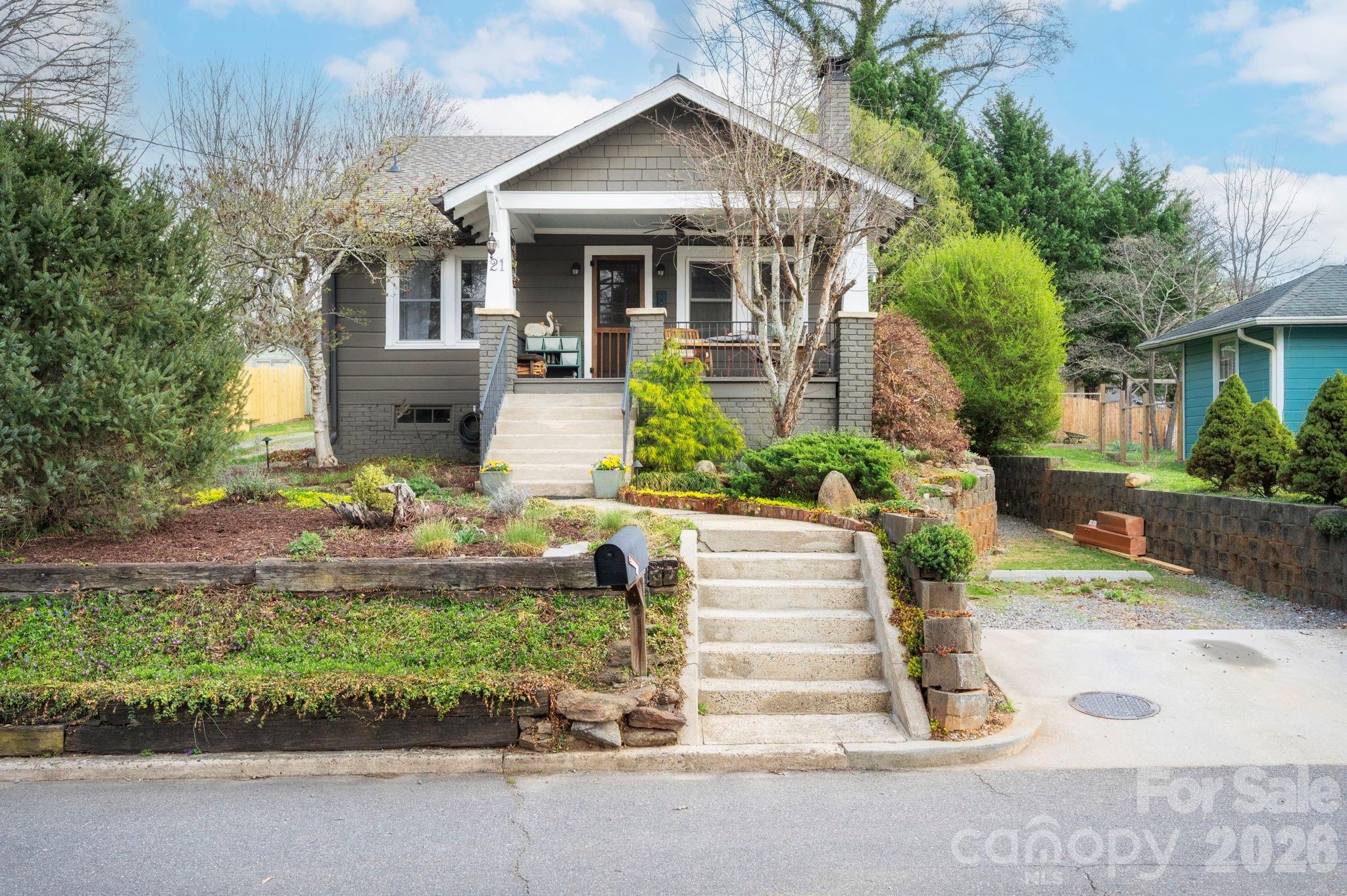21 Craig Circle Asheville NC 28805