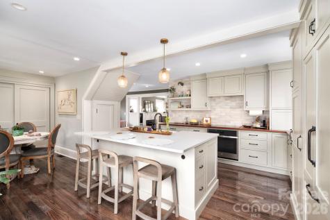 21 Craig Circle Asheville NC 28805
